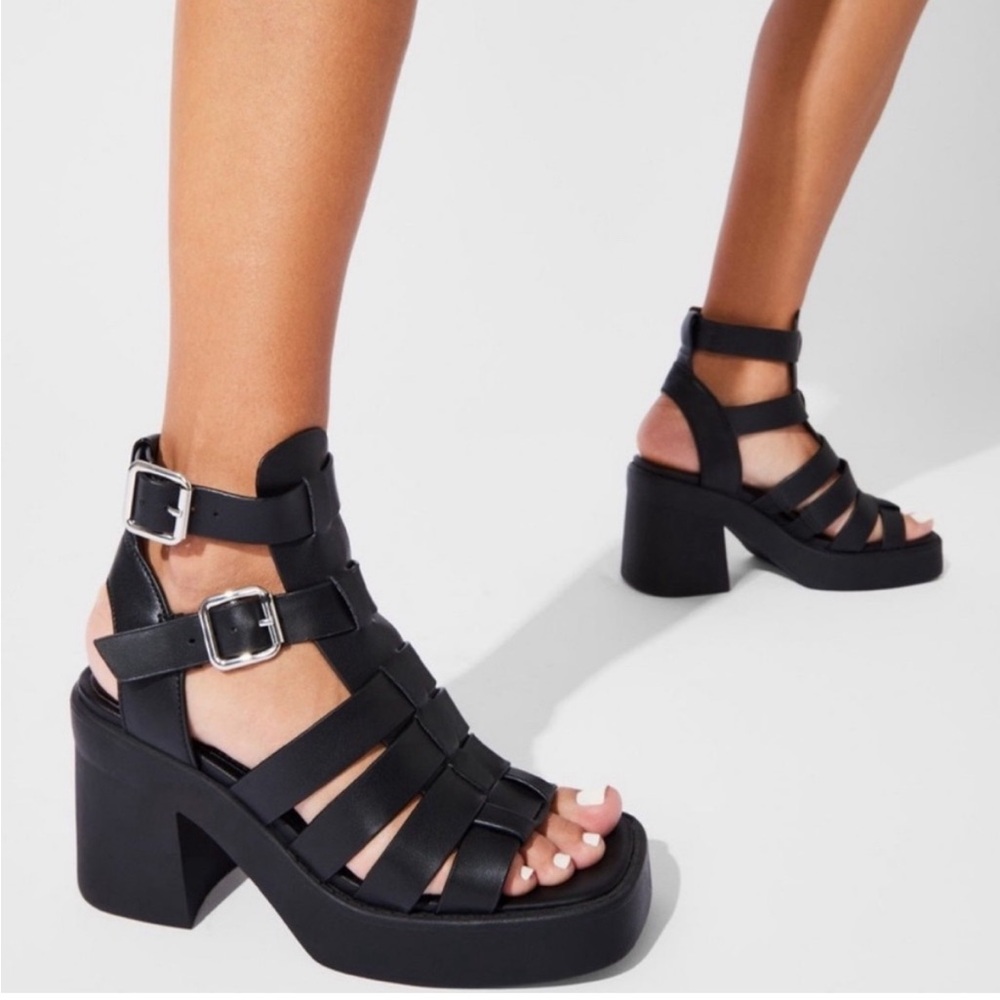 Steve Madden Black Strappy Block Heel Sandals